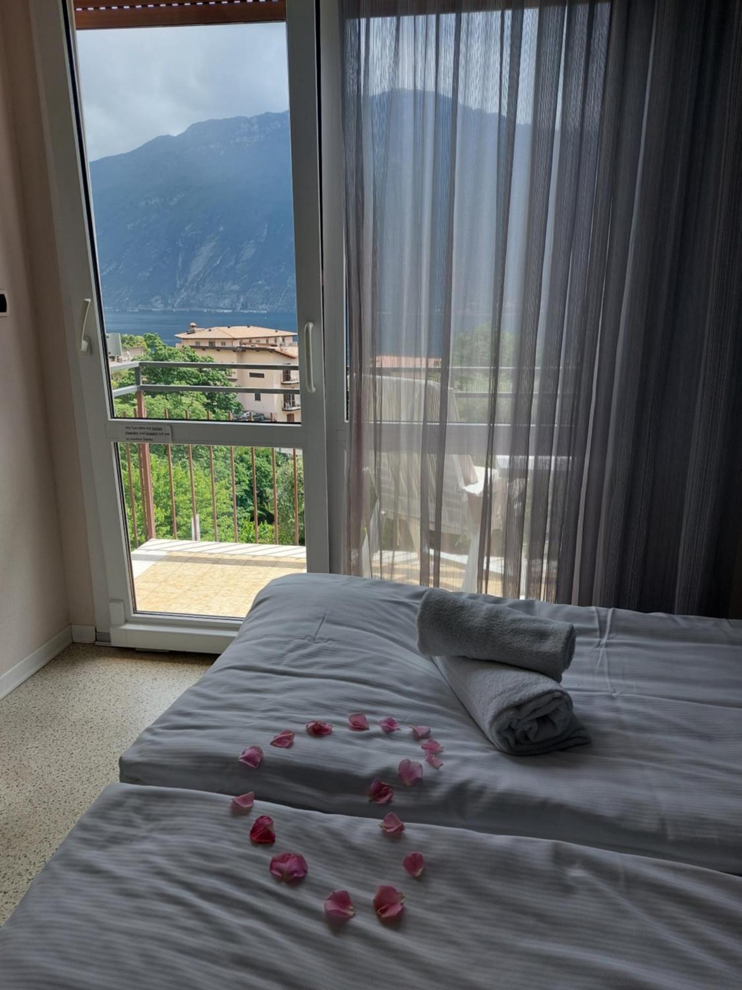Hotel Villa Grazia 리몬네술가르다 외부 사진